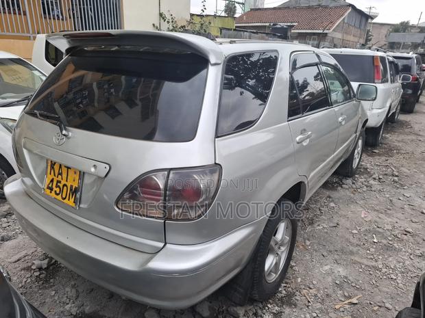 Toyota Harrier 1997 Silver