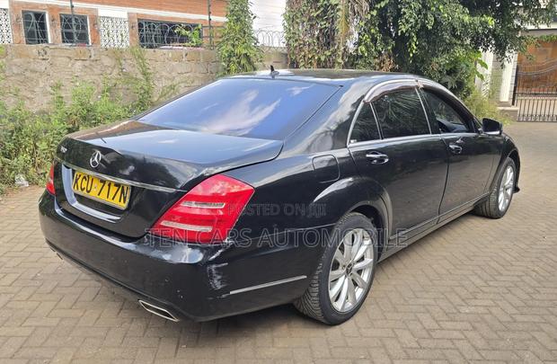 Mercedes-Benz S-Class 2011 Black