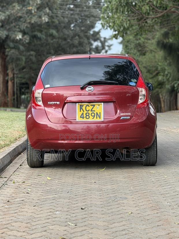 Nissan Note 2013 Burgundy