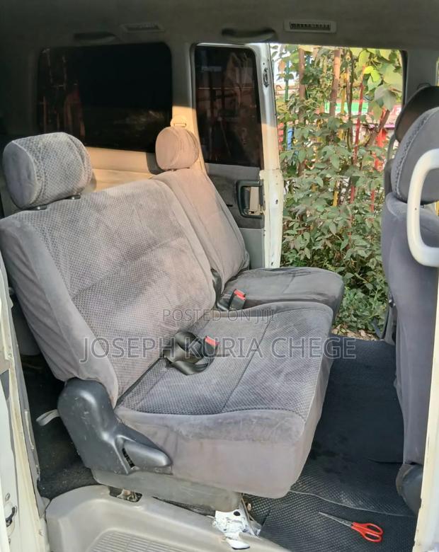 Toyota Voxy 2004 White