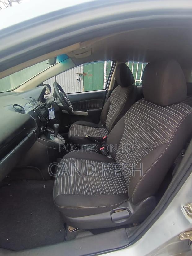 Mazda Demio 2012 Silver