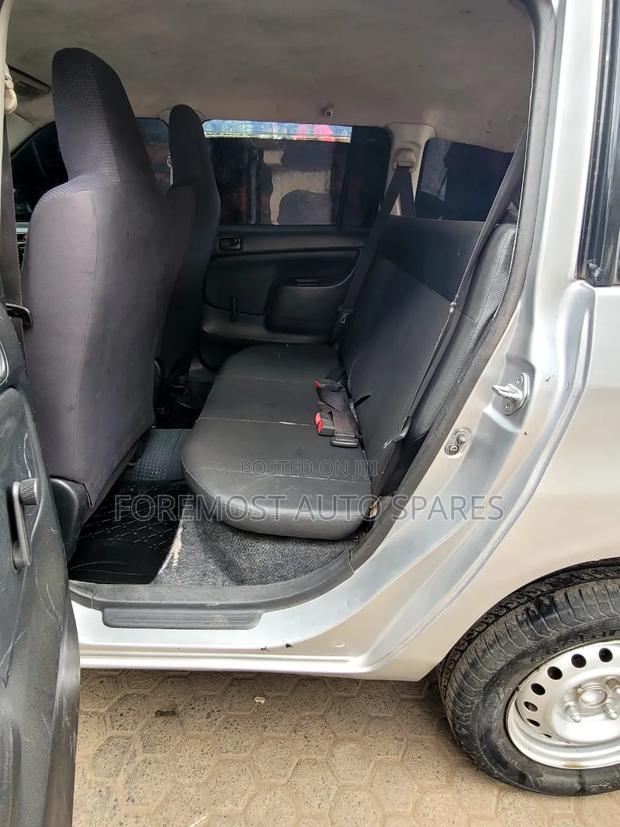 Toyota Probox 2010 Silver
