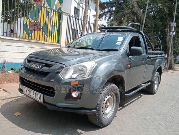 Isuzu D-MAX 2022 Gray