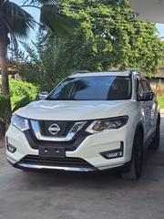 Nissan X-Trail 2018 Pearl for sale