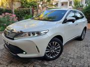 Toyota Harrier 2.0 2019 White for sale