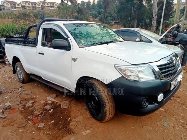 Toyota Hilux 2007 White