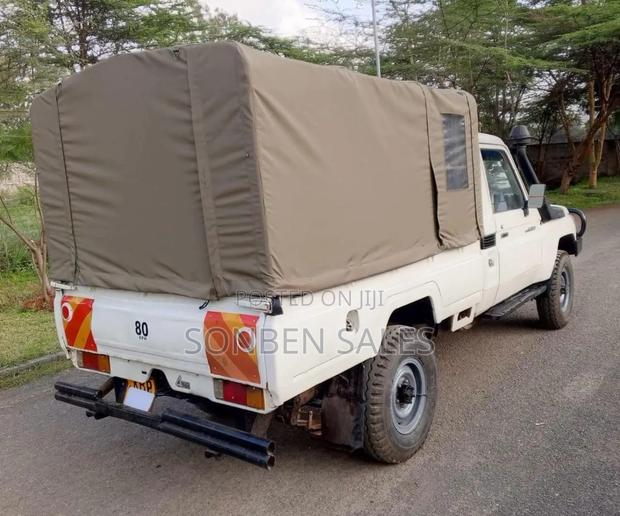 Toyota Land Cruiser 2011 White