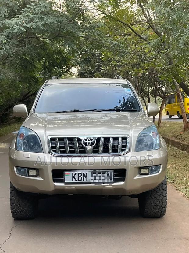 Toyota Land Cruiser Prado 2005 Gold