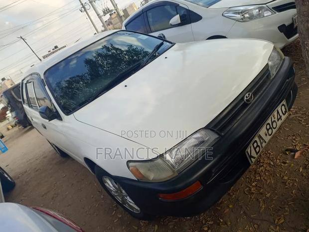Toyota Corolla 2009 White
