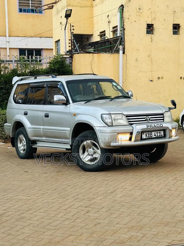 Toyota Land Cruiser Prado 2001 Silver