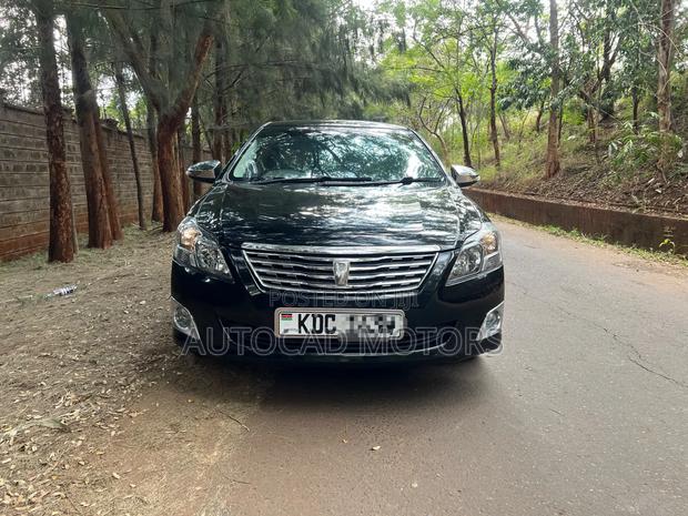 Toyota Premio 2013 Black