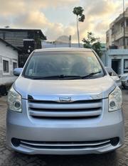 Toyota Noah 2.0 143hp AWD (8 Seater) 2009 Silver for sale