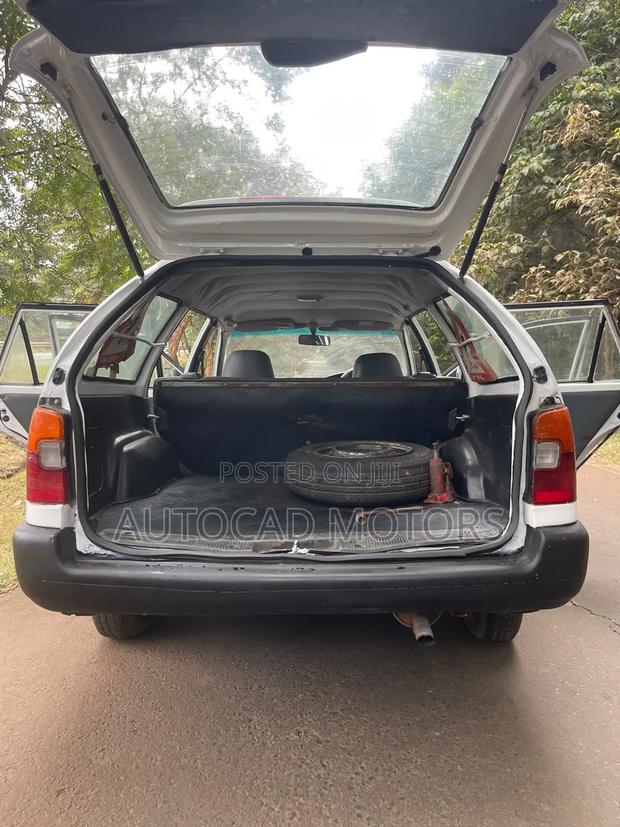 Toyota Corolla 2002 White