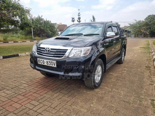 Toyota Hilux 2011 Black