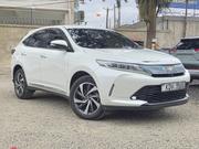 Toyota Harrier 2018 White for sale