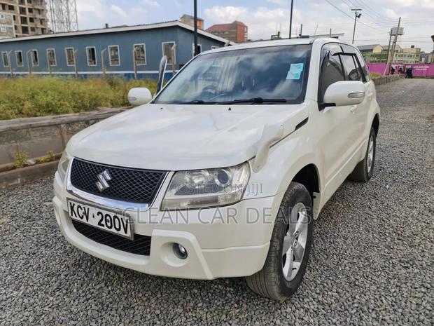 Suzuki Escudo 2012 White