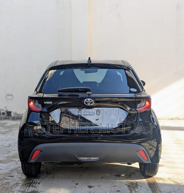 Toyota Yaris 2021 Black