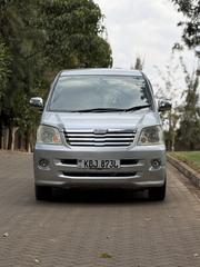Toyota Noah 2002 Silver for sale