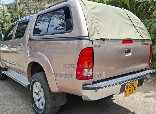 Toyota Hilux 2.5 Cab 2005 Beige