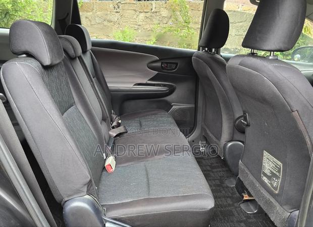 Toyota Wish 2012 Black