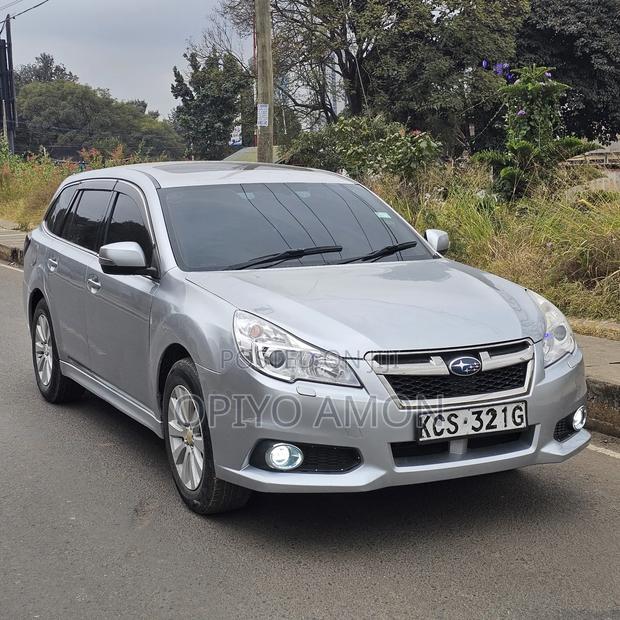 Subaru Legacy 2011 Silver