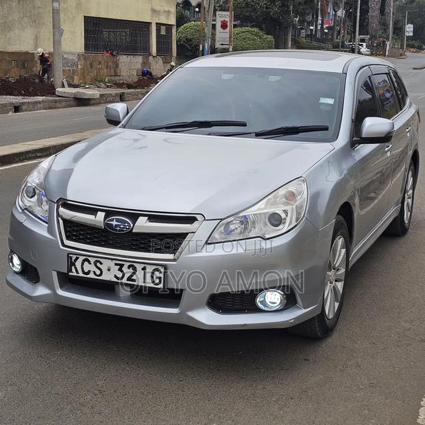 Subaru Legacy 2011 Silver