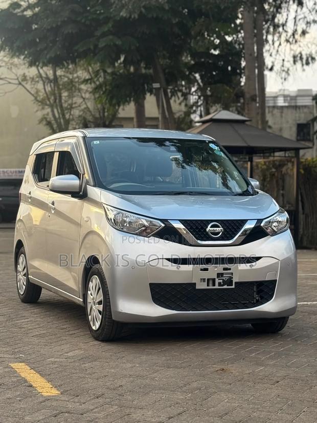 Nissan Dayz 2019 Silver