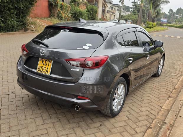 Mazda Axela 2019 Gray