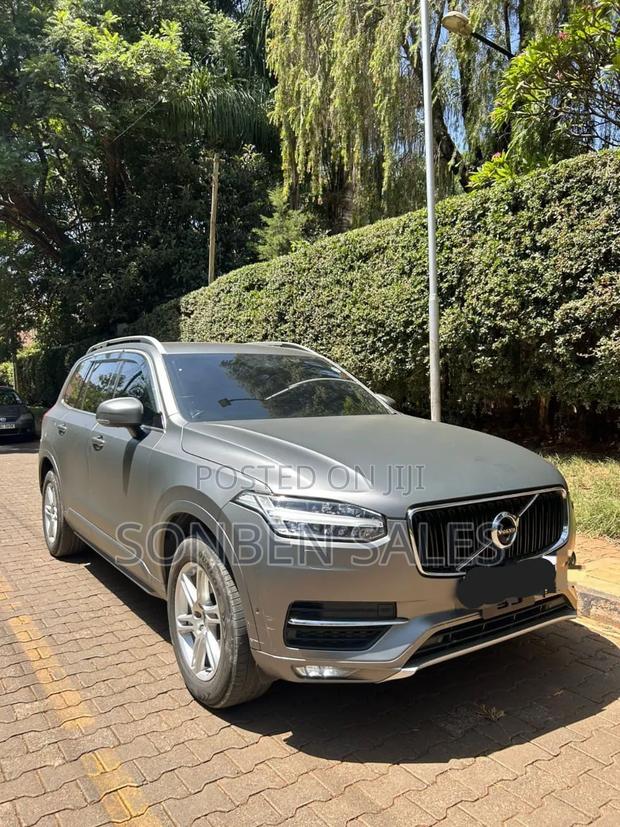 Volvo XC90 T5 R-Design AWD (2.0L 4cyl 8A) 2017 Gray