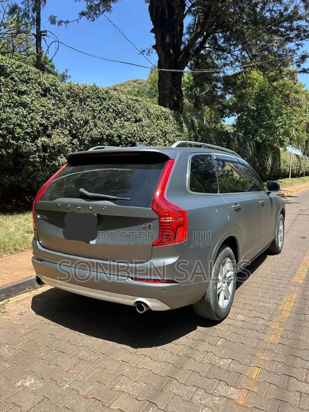 Volvo XC90 T5 R-Design AWD (2.0L 4cyl 8A) 2017 Gray