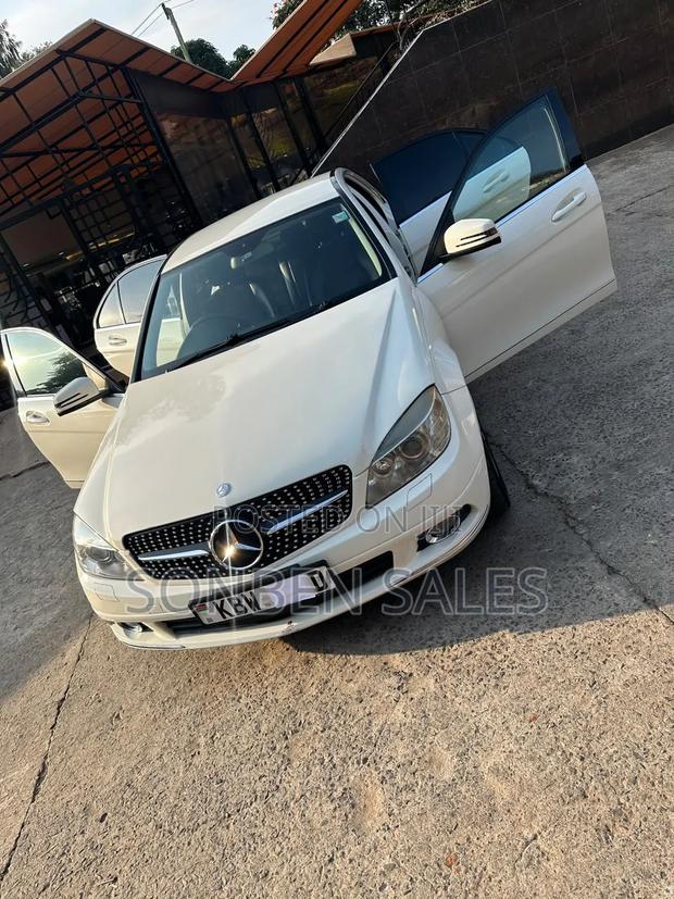 Mercedes-Benz C200 2008 White