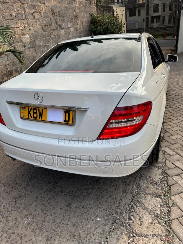 Mercedes-Benz C200 2008 White