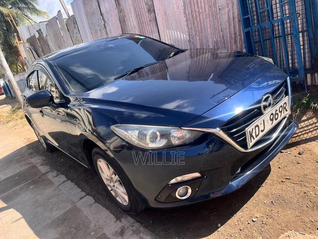Mazda Axela 2015 Blue