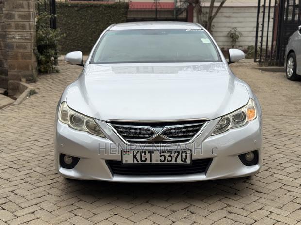 Toyota Mark X 2011 Silver