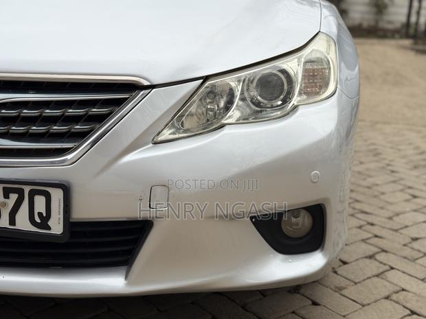 Toyota Mark X 2011 Silver