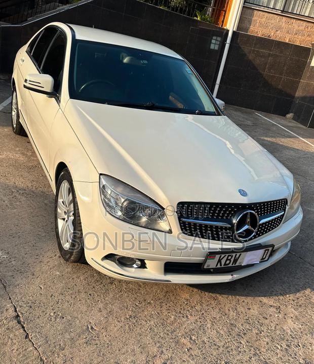 Mercedes-Benz C200 2008 White