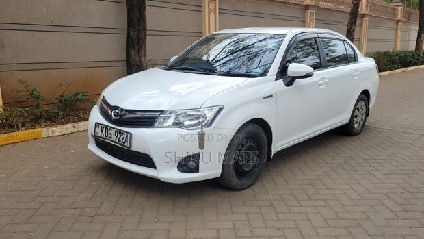 Toyota Axio 2014 Off white