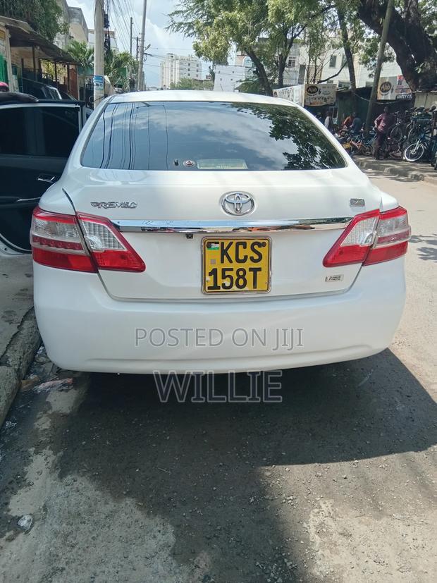 Toyota Premio 2011 White
