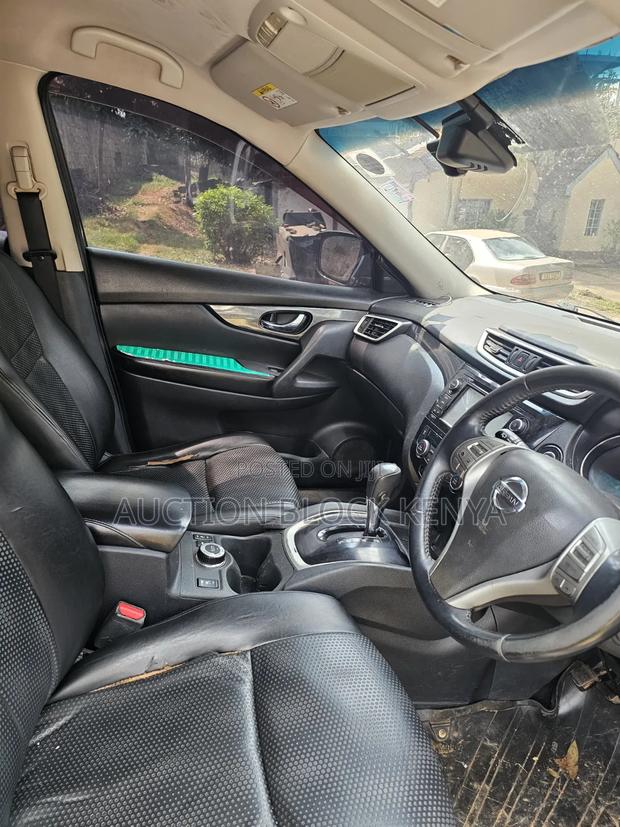 Nissan X-Trail 2015 Gray