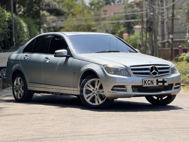 Mercedes-Benz C250 2010 Silver
