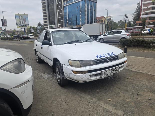 Toyota T100 1992 White