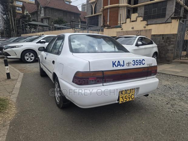 Toyota T100 1992 White
