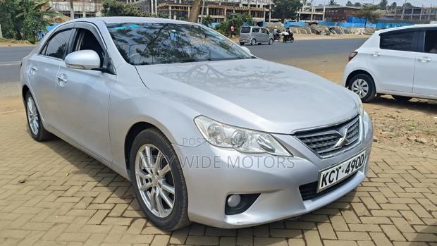 Toyota Mark X 2011 Silver