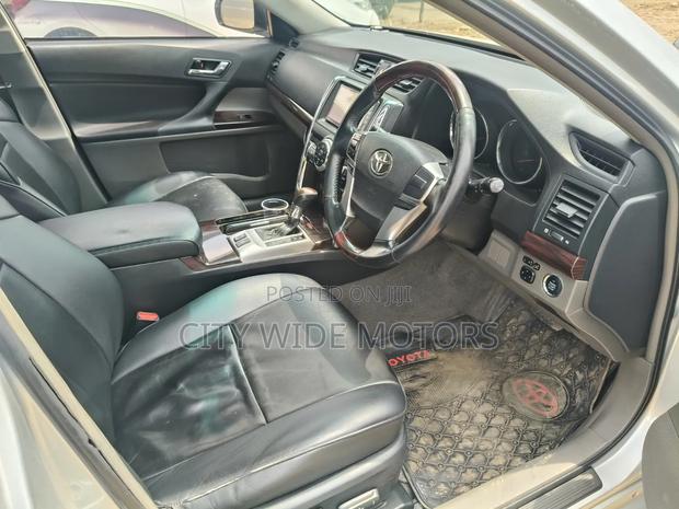Toyota Mark X 2011 Silver