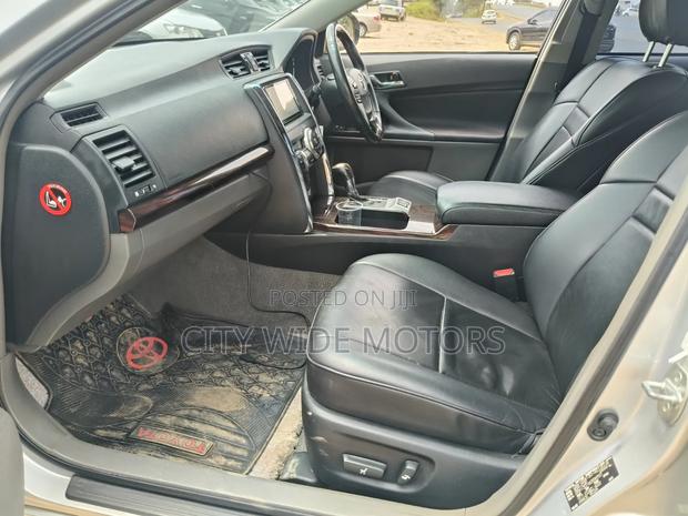 Toyota Mark X 2011 Silver