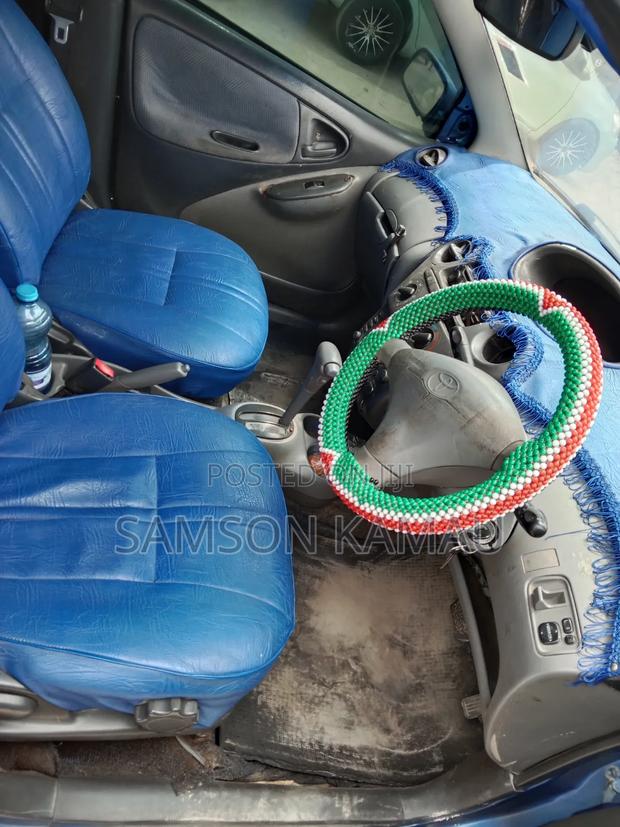 Toyota Vitz 2002 Blue