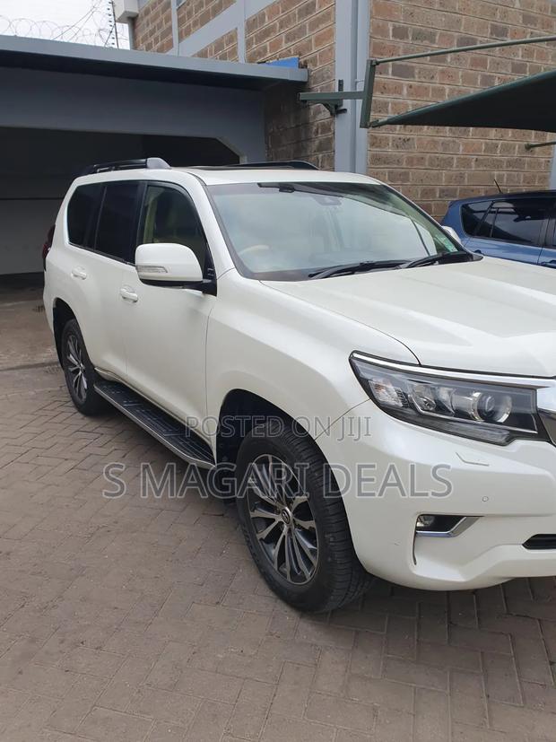 Toyota Land Cruiser Prado 2021 White