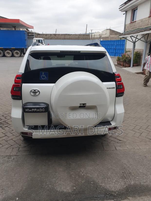 Toyota Land Cruiser Prado 2021 White