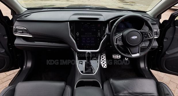 Subaru Outback 2022 Black