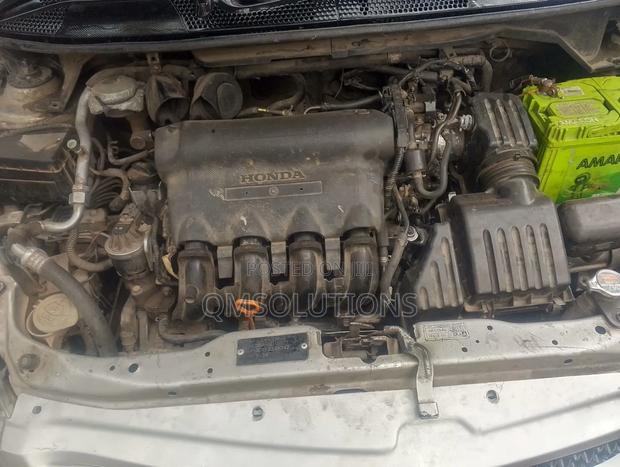 Honda Fit 2006 Silver